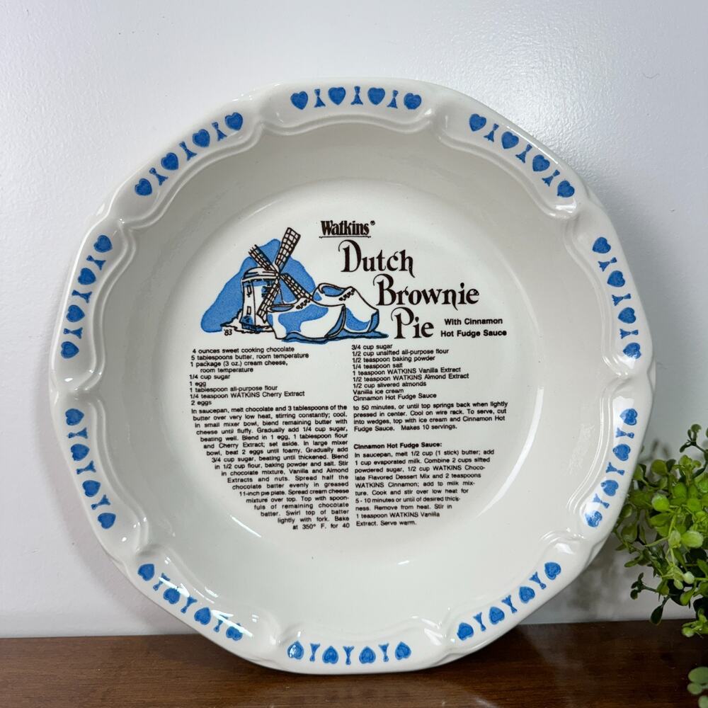 Watkins Dutch Brownie Pie Collectible Ceramic Pie Dish Blue White Vintage 1983
